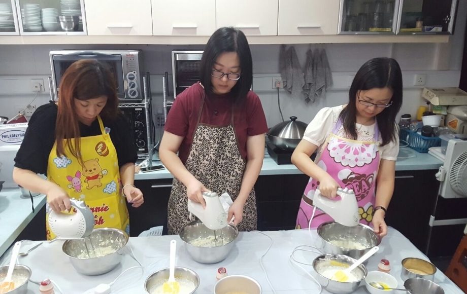 17-DIY Cake Baking Class - Sharing a Fun Time over the Kitchen!